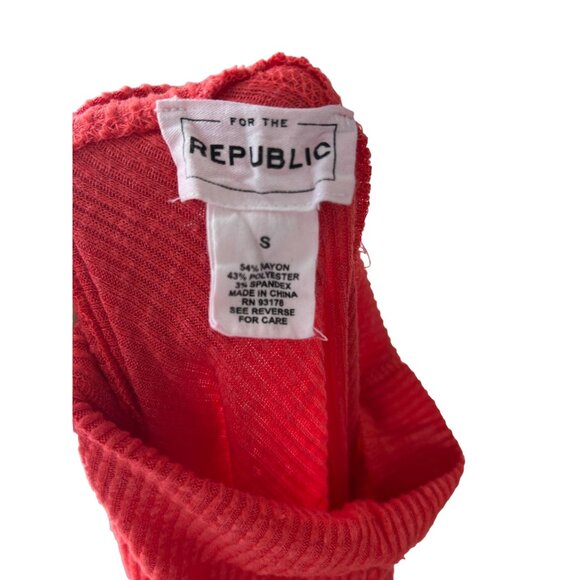 FOR THE REPUBLIC Red Knit Long Sleeve Top Size Small NEW - Picture 3 of 4
